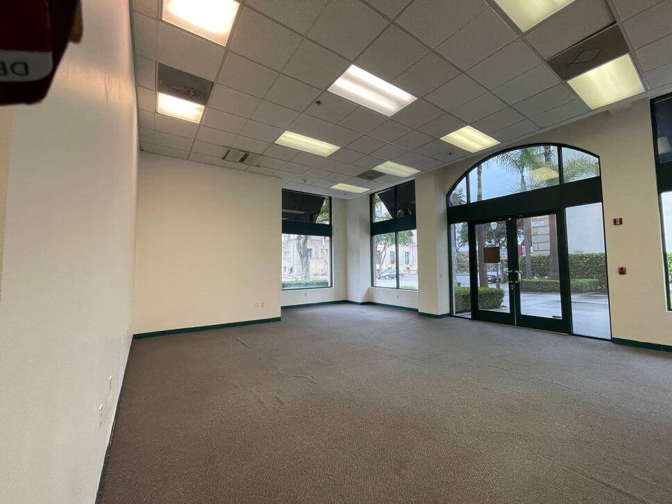 Retail Space for Rent Pasadena 169 N Marengo Ave